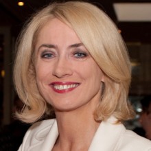Theresa Theresa Lowe